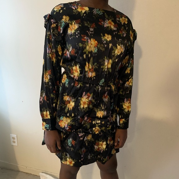 Zara- full sleeve print dress - Picture 4 of 4